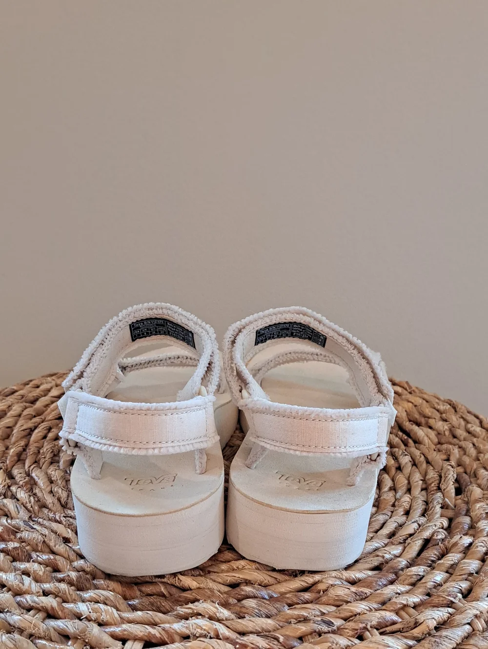 Teva Womens Midform Universal Birch Ivory Athleisure Platform Sandals 7